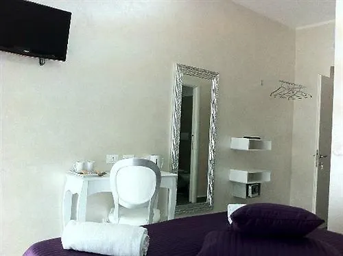 Relais Cavour Inn Rome 2*,  Italy