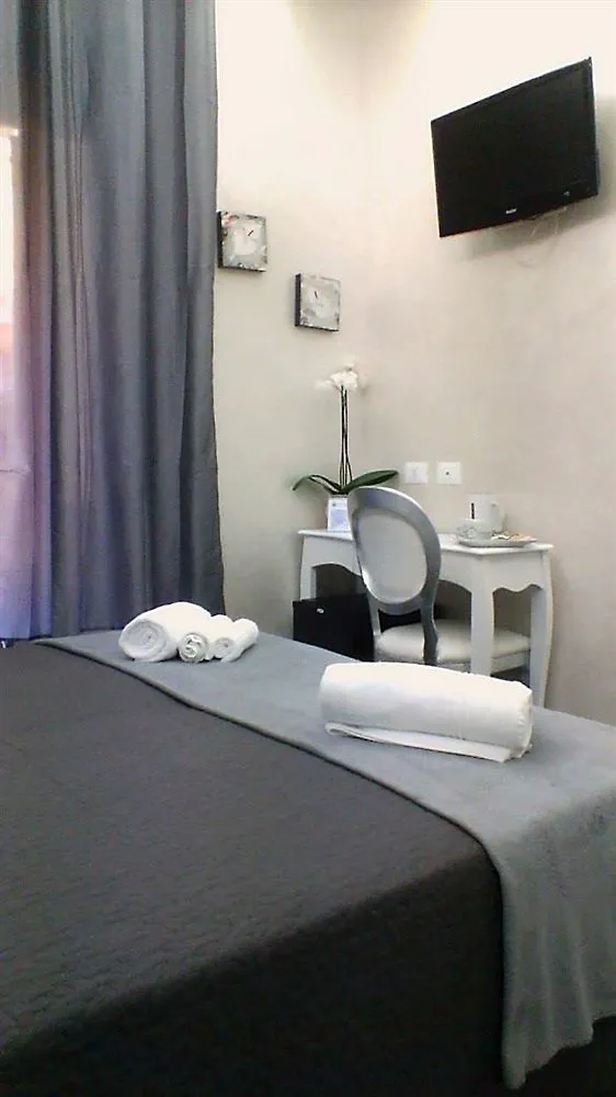 Relais Cavour Inn Roma 2*,