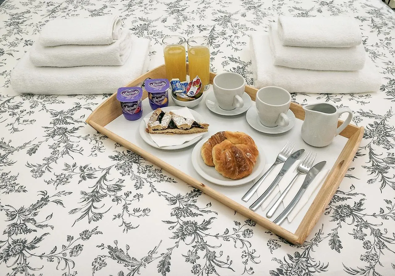 Alojamento de Acomodação e Pequeno-almoço Relais Cavour Inn Roma