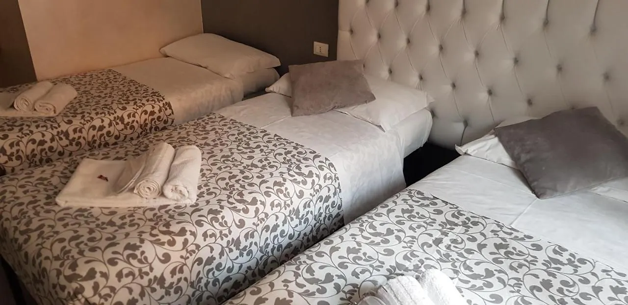 Relais Cavour Inn Roma 2*,